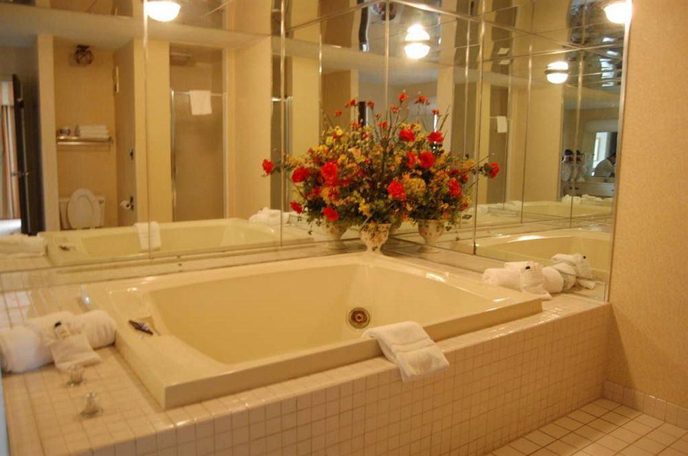 Holiday Inn Alexandria - Downtown By Ihg Extérieur photo